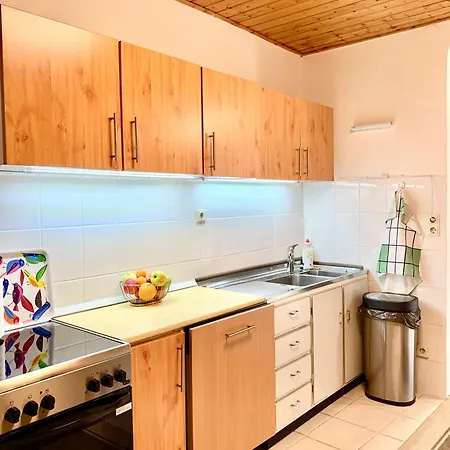 Feriehus Balaton Family With 3 Bedrooms And Private , Private Parking