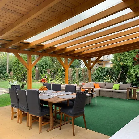 Balaton Family With 3 Bedrooms And Private , Private Parking *