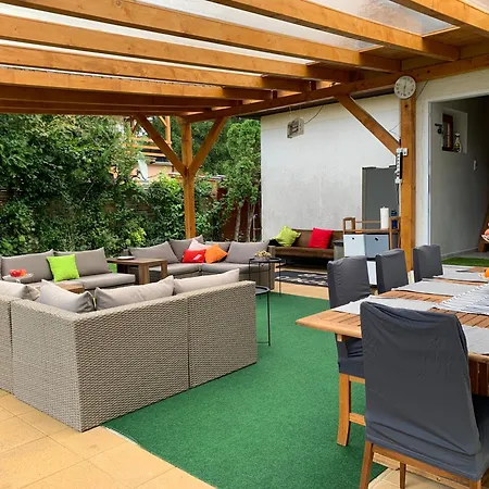 Balaton Family With 3 Bedrooms And Private , Private Parking Balatonszarszo