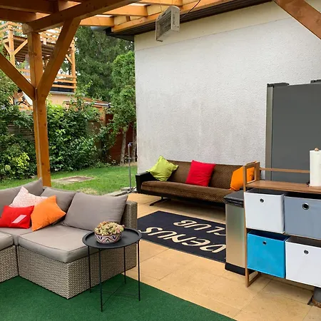 Balaton Family With 3 Bedrooms And Private , Private Parking Balatonszarszo