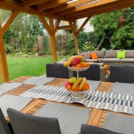 Balaton Family With 3 Bedrooms And Private , Private Parking * Balatonszarszo
