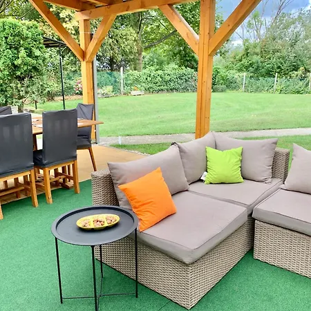 Balaton Family With 3 Bedrooms And Private , Private Parking