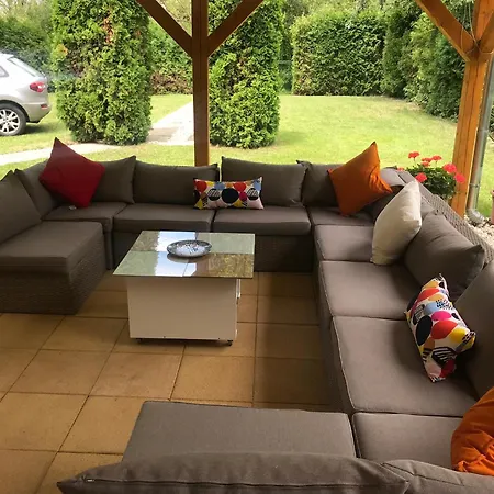 Balaton Family With 3 Bedrooms And Private , Private Parking *