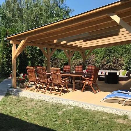 Balaton Family With 3 Bedrooms And Private , Private Parking *