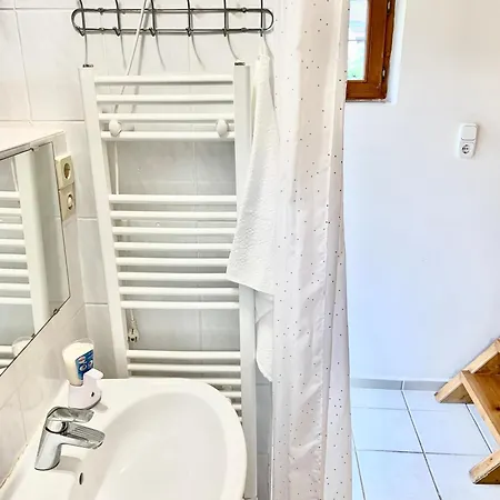 Balaton Family With 3 Bedrooms And Private , Private Parking